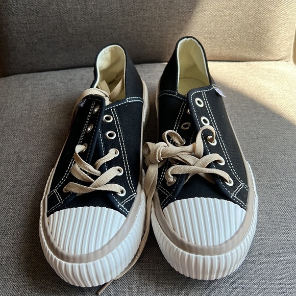 Sneakers, cotton,black, taupe, white. Walking or sport,comfortable. Brand New. - Picture 3 of 4